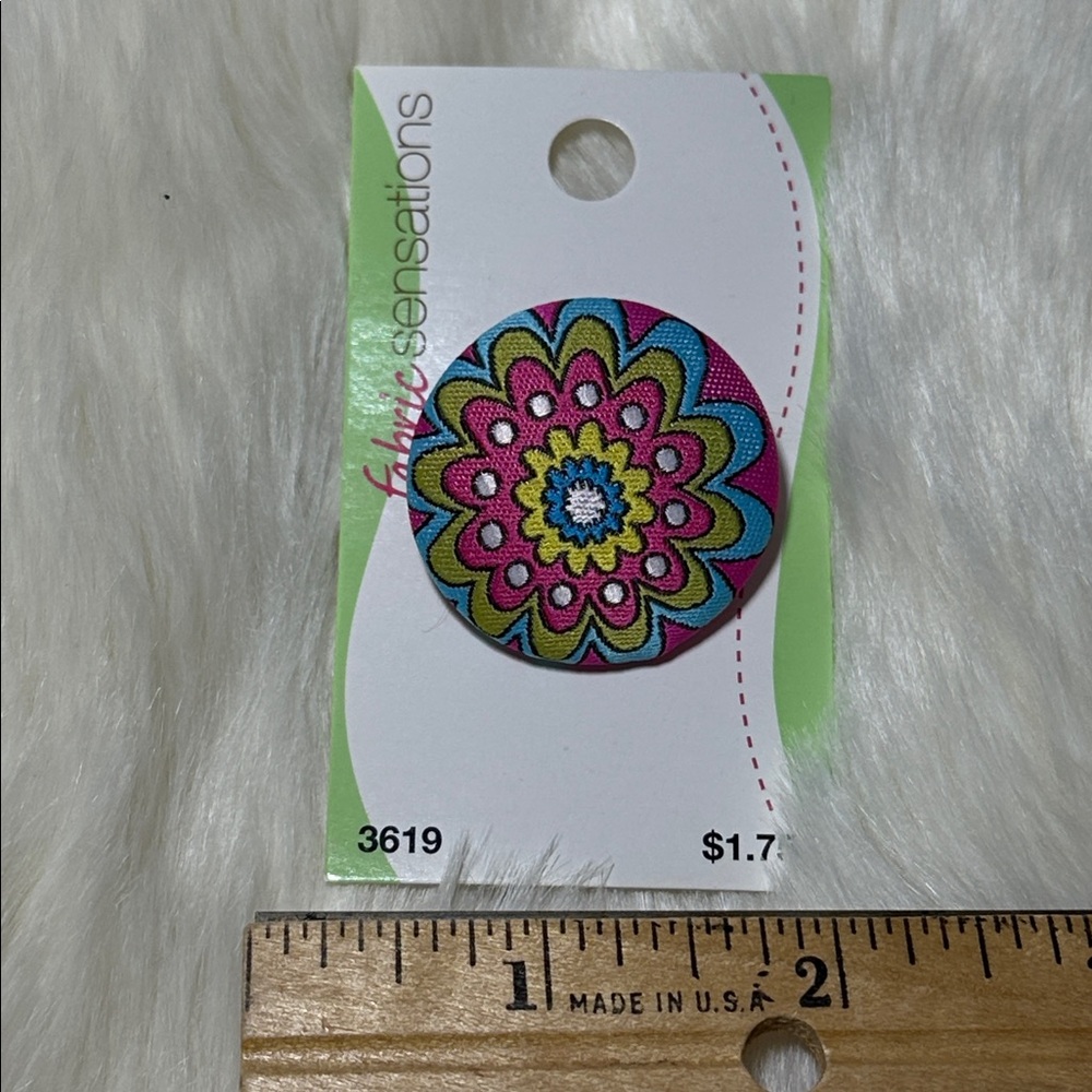 Fabric Sensations Colorful Flower Button New - $1 if bundled
